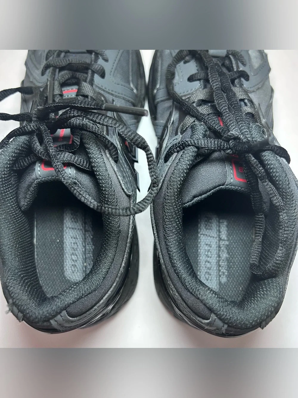 New Balance 1906R Black Athletic Shoes Castle Rock Red Fade Kids 5
